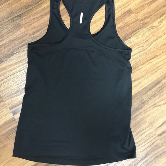 Reebok Tank - Picture 2 of 3
